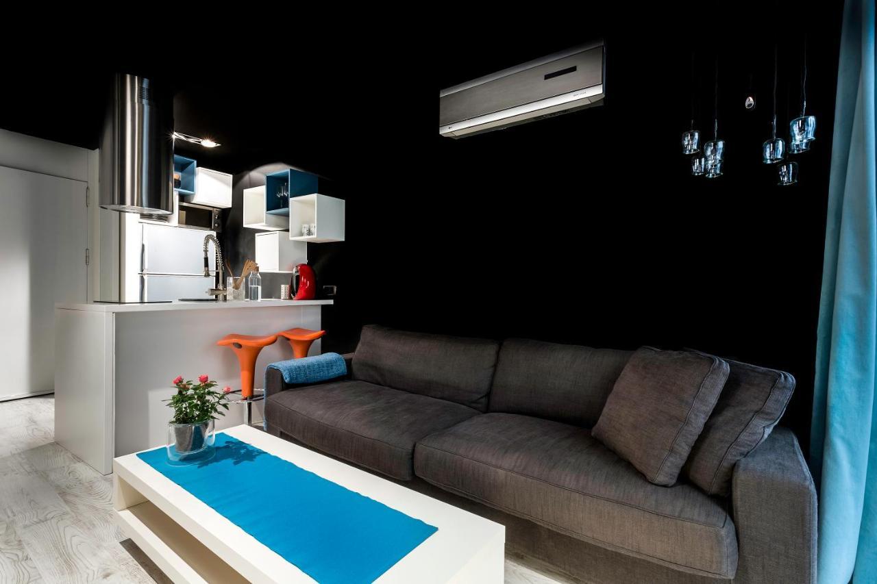 Zrooms&Suites Hostel Boutique ซาราโกซา ภายนอก รูปภาพ